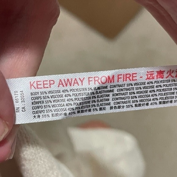 Urban Outfitters V Neck Sweater Neutral Soft Knit Pullover Relaxed Fit Small - Picture 9 of 11